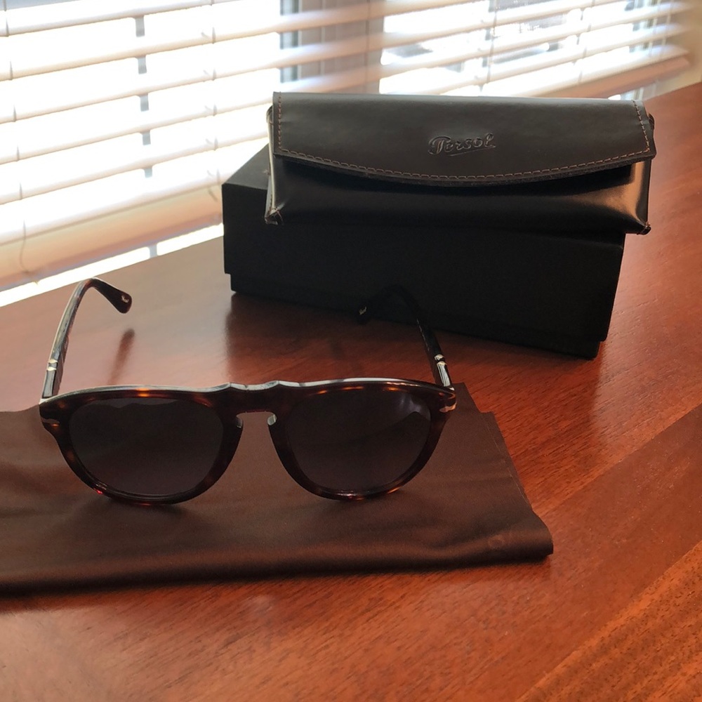 Persol Sunglasses (54-20.  140)